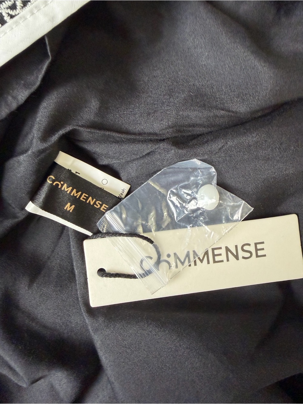 Commense Linen Blend Black Embroidered Sleeveless Shift Dress Medium NWT - Picture 8 of 10